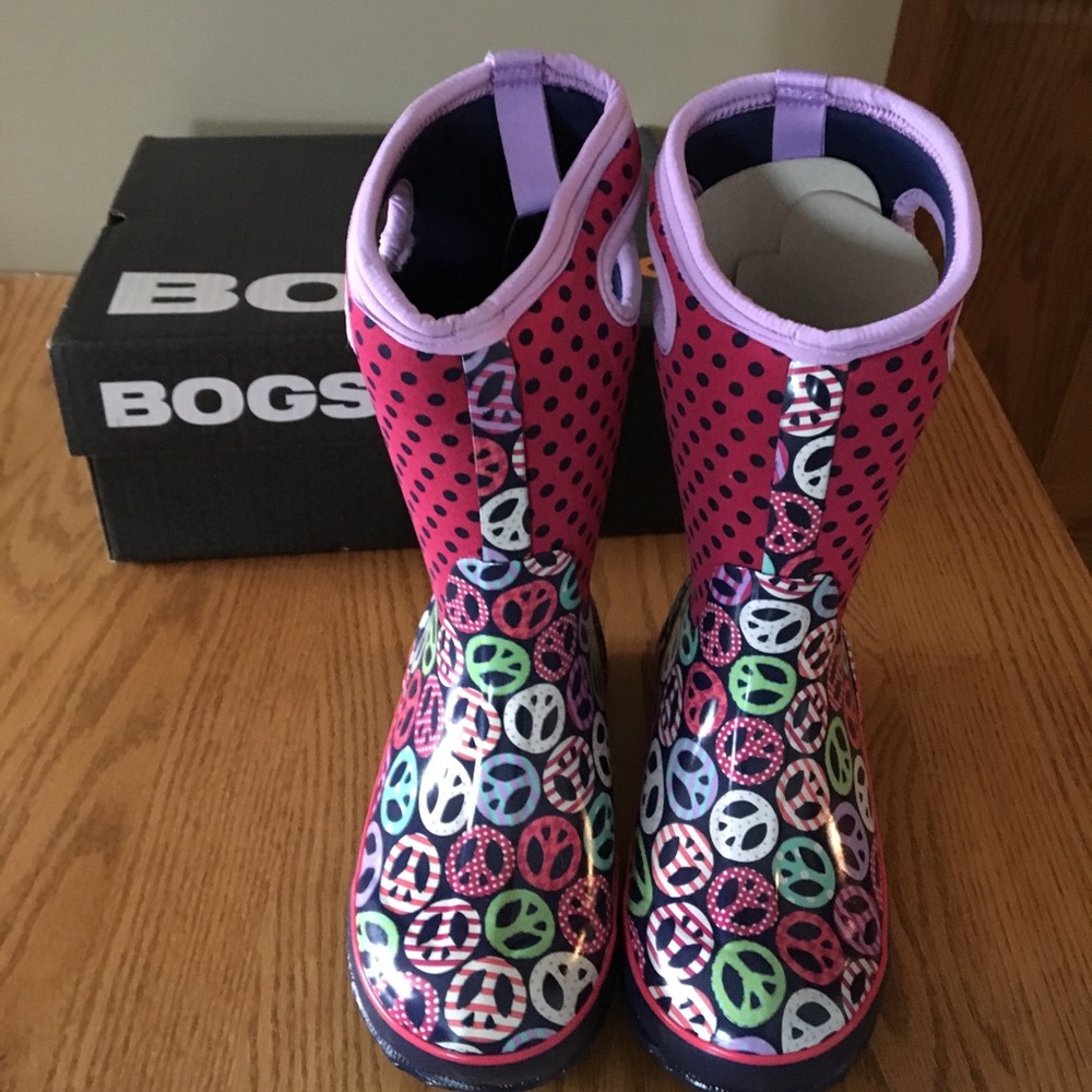 Kid Bogs Size 2